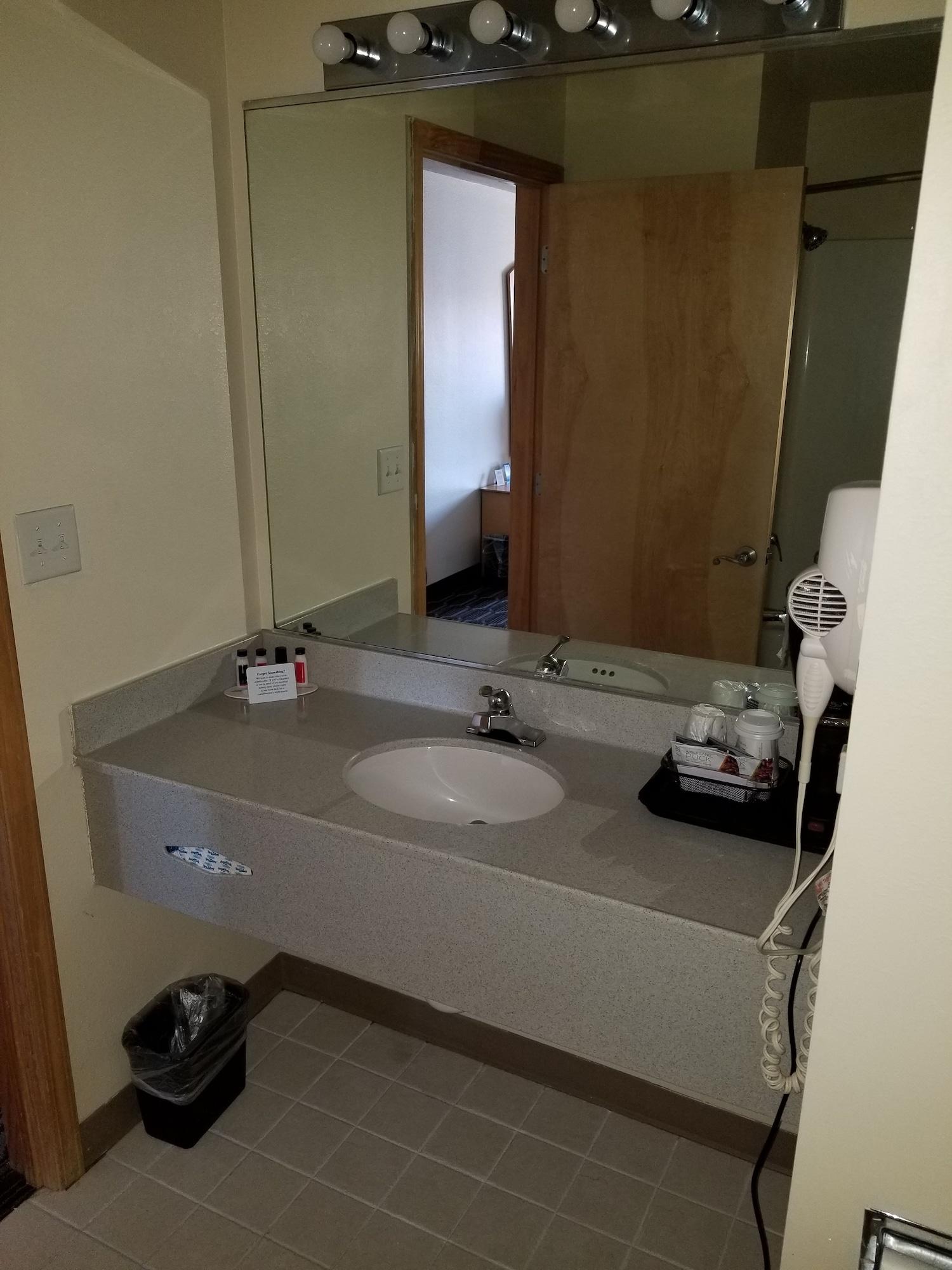 Baymont By Wyndham Hotel Noblesville