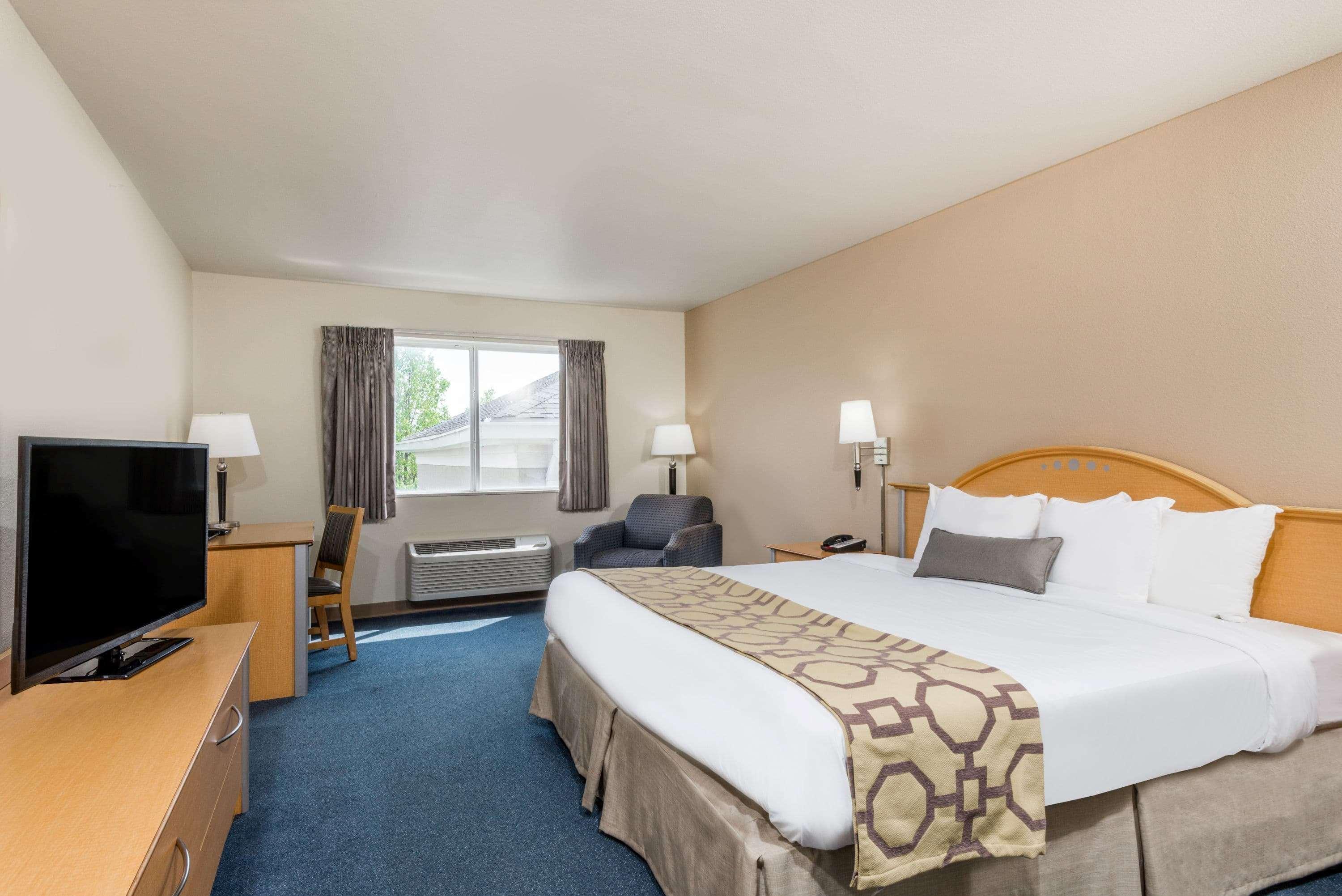 Baymont By Wyndham Hotel