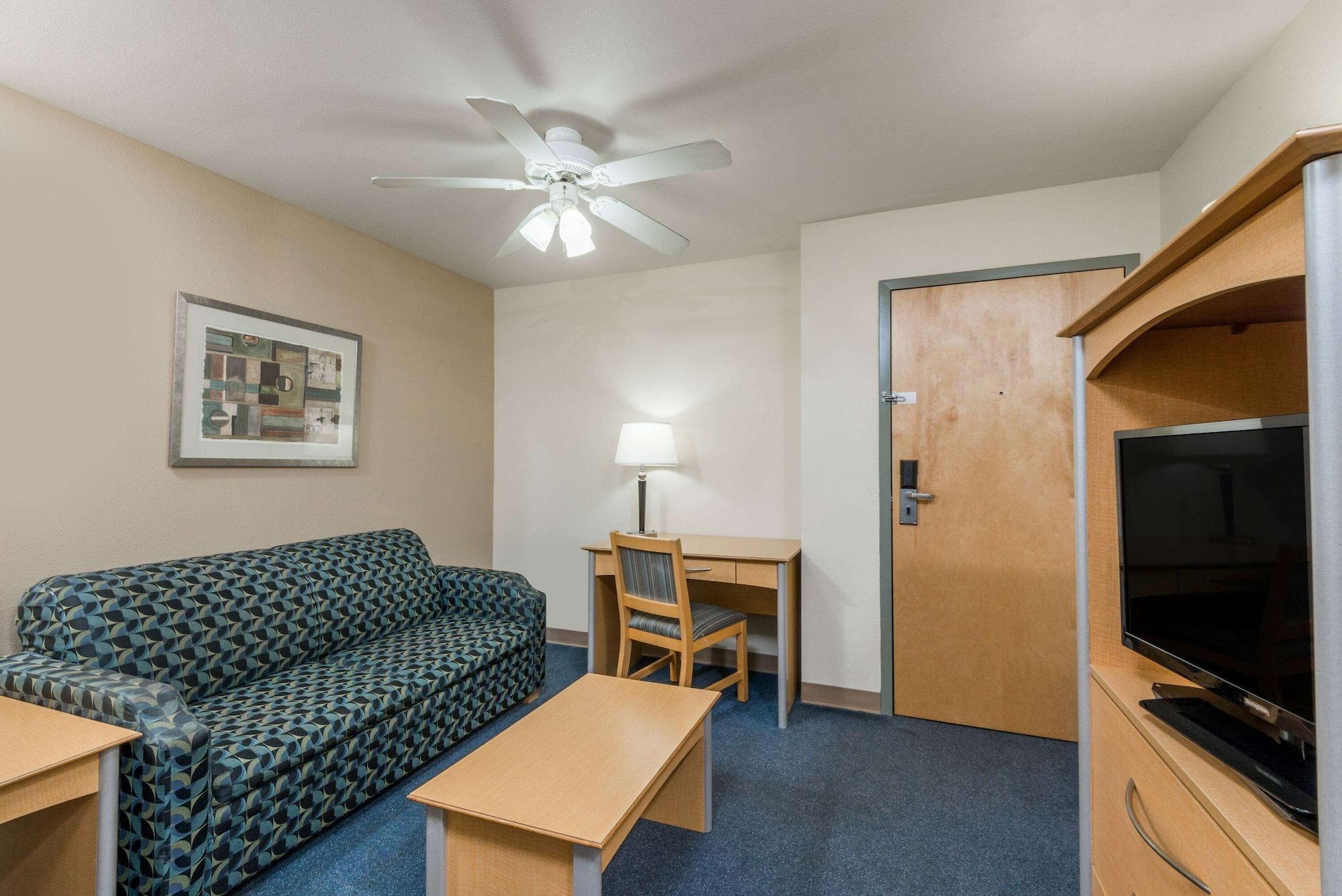 Baymont By Wyndham Hotel Noblesville